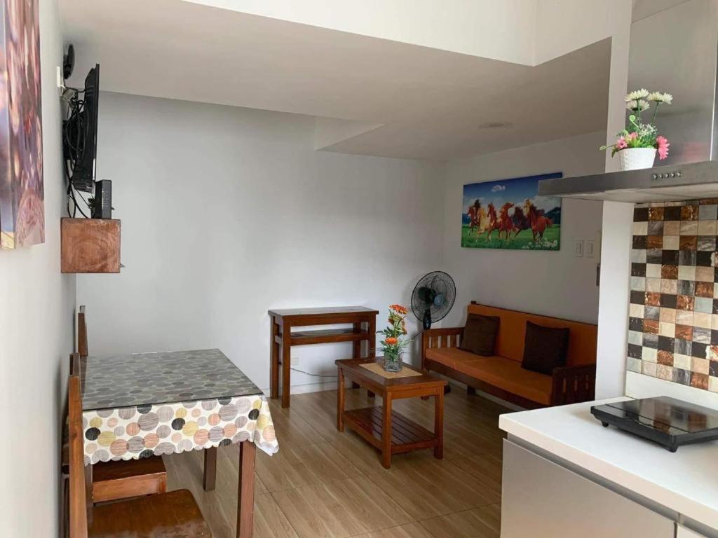 מנילה Azure C5 Man-Made Beach Balcony Multiple Units מראה חיצוני תמונה